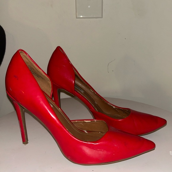 Steve Madden Bold Red Heels - Picture 3 of 5
